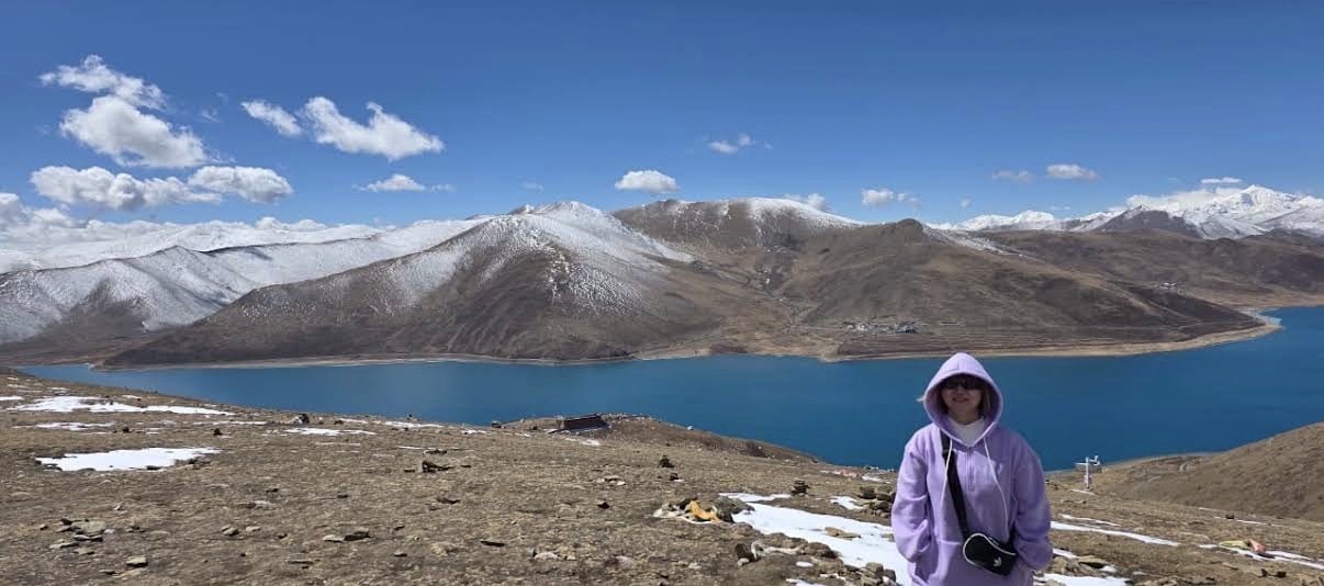 Yamdrok Lake seen from the mountain pass above it